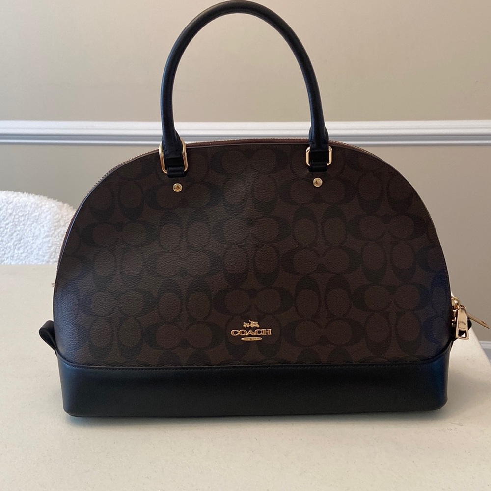 Coach Katy satchel in signature canvas